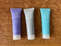 アロマセラピーアソシエイツ シャンプー コンディショナー ボディウォッシュのサムネイル