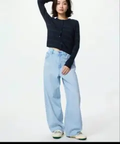 新品未使用　ユニクロ　UNIQLO　バギーカーブジーンズ