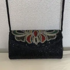 ビーズ装飾 パーティ　ブラック クラッチバッグ