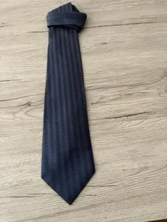 Dolce & Gabbana ダークブルー ストライプ ネクタイ