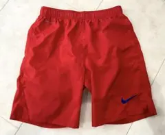 ナイキ　ハーフパンツ　キッズ　Ｍサイズ140㎝　赤
