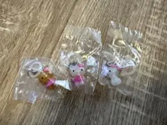 ハローキティーめじるしアクセサリー　３個セット