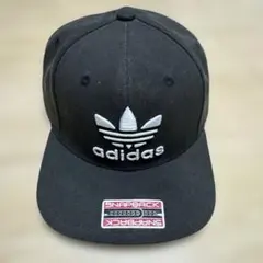 【adidas】スナップバック キャップのサムネイル