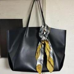 &MyuQ 黒 ヴィ－ガンレザー トートバッグスカーフ付き