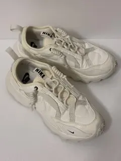 NIKE ナイキ　TC7900 23.5cmのサムネイル