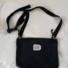 FREDRIK PACKERS ショルダーバッグ ブラック