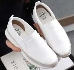 HUALANG ベージュホワイトスリッポン 厚底