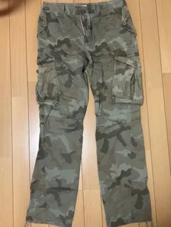 BEAMS BOY WEARカモ柄カーゴパンツ