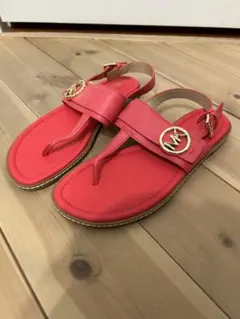 新品MICHAEL KORS トングサンダル オレンジ 8M 25センチ - メルカリ