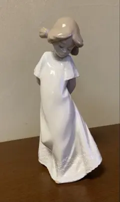 NAO(リヤドロ) 「So shy」恥ずかしがりのサムネイル