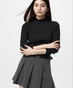 UNIQLO リブ　ハイネック