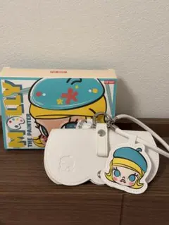 popmart Molly the Painter眼鏡ホルダー