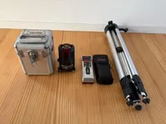 Tajima GT2bZi レーザー墨出し器 三脚・ケース付 - メルカリ