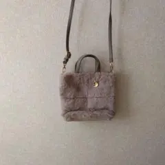 ショルダーバッグ ベージュ ファー
