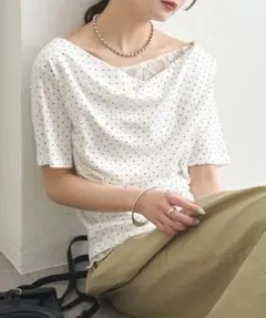 【新品未使用タグ付き】レースドッキングオフショル半袖Tシャツのサムネイル