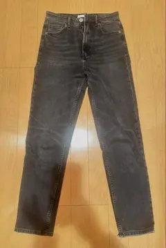 ZARA／ハイウエストストレートデニム
