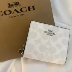 COACH 二つ折り財布 シグネチャー ホワイト 新品
