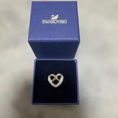 SWAROVSKI ハートモチーフ リング