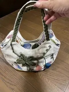 Item thumbnail for item d37a7e1b-6e2d-43ff-92f9-414011db9ea6