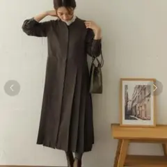 URBAN RESEARCH DOORS プリーツ切替ワンピース　ブラウン