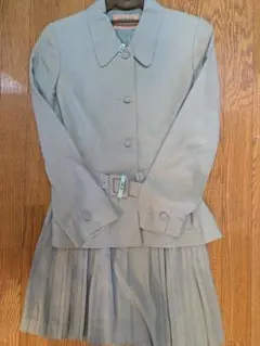 【ショップバッグつき】BETTY'S BLUE 薄緑色のセットアップ