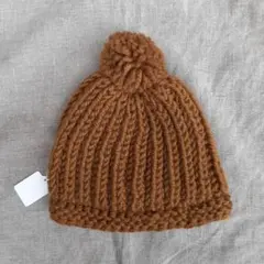 手あみの赤ちゃんニット帽（ボンボン付・栗色）