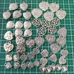 Item thumbnail for item e1fb83ff-9b6c-40f9-90f0-aac29ca7f057