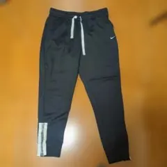 Nike Therma-FIT裏起毛 ジャージパンツ Lサイズ ブラック