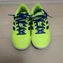 adidas 蛍光イエロー シューズ　23cm