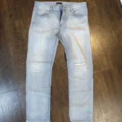 UNIQLO ライトブルースリムフィットデニム