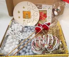 クリスマス飾り　サンタ　陶器皿　　カード他　パーツ　色々10点