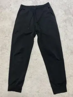 UNIQLO ウルトラストレッチアクティブジョガーパンツS ブラック