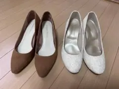ブラウンとホワイトのハイヒール 2足セットのサムネイル