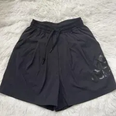 新品　adidas アディダススポーツウェアパンツ　Sサイズ