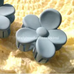 ヘアクリップ バンスクリップ マットカラー ヘアアクセサリー お花 ブルー 1