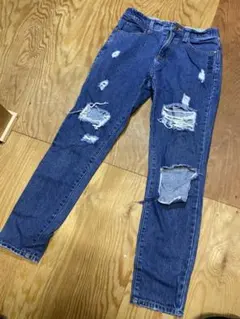 ラブトキダメージデニム ジーンズ　Mサイズ　150センチ