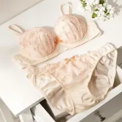 tutuanna ブリマベーラブラ&ショーツセット　C75 コーラルピンク