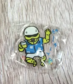 ちいかわ沖縄限定ガチャ　鎧さんアクリルスタンド