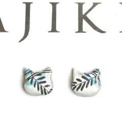 ハンドメイド　レジンピアス　イヤリング　ネコ　012