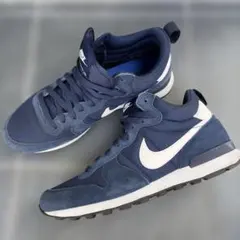 NIKE インターナショナリスト　27.5