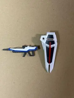 HGCE ガンダムSEED フリーダム ライフル・シールド （組立済み）のサムネイル