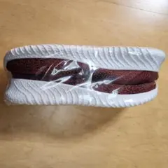 【新品】ランニングシューズ レッド＆ホワイト サイズ:　27.5cm