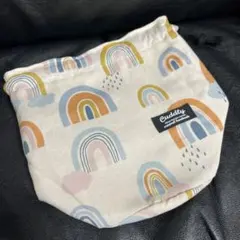 ハンドメイド⭐︎ナチュラル手描き風虹柄丸底ミニ巾着袋⭐︎新品⭐︎ポーチ⭐︎ベージュ系