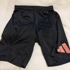 adidas 黒 ハーフパンツ サイドポケット 150cm