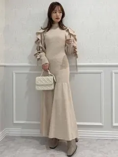 dazzlin ダズリン フリルデザイン ベージュ ニットワンピース