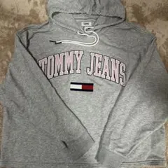 TOMMY JEANS 限定フード付きパーカー グレー