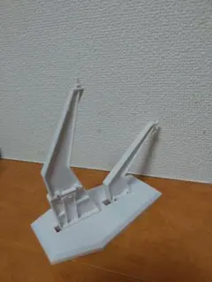 1/144HGガンプラ　スタンド　ホワイト　完成品　商品同時300円値引