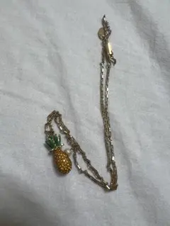 パイナップルモチーフ ネックレス