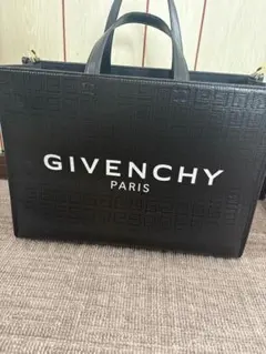 GIVENCHYトートバッグ