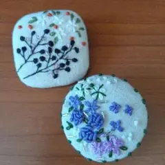 ハンドメイド刺繍ブローチ　2点セット